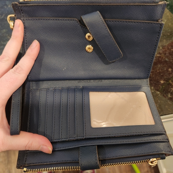 Michael Kors Navy Wallet - Picture 3 of 4